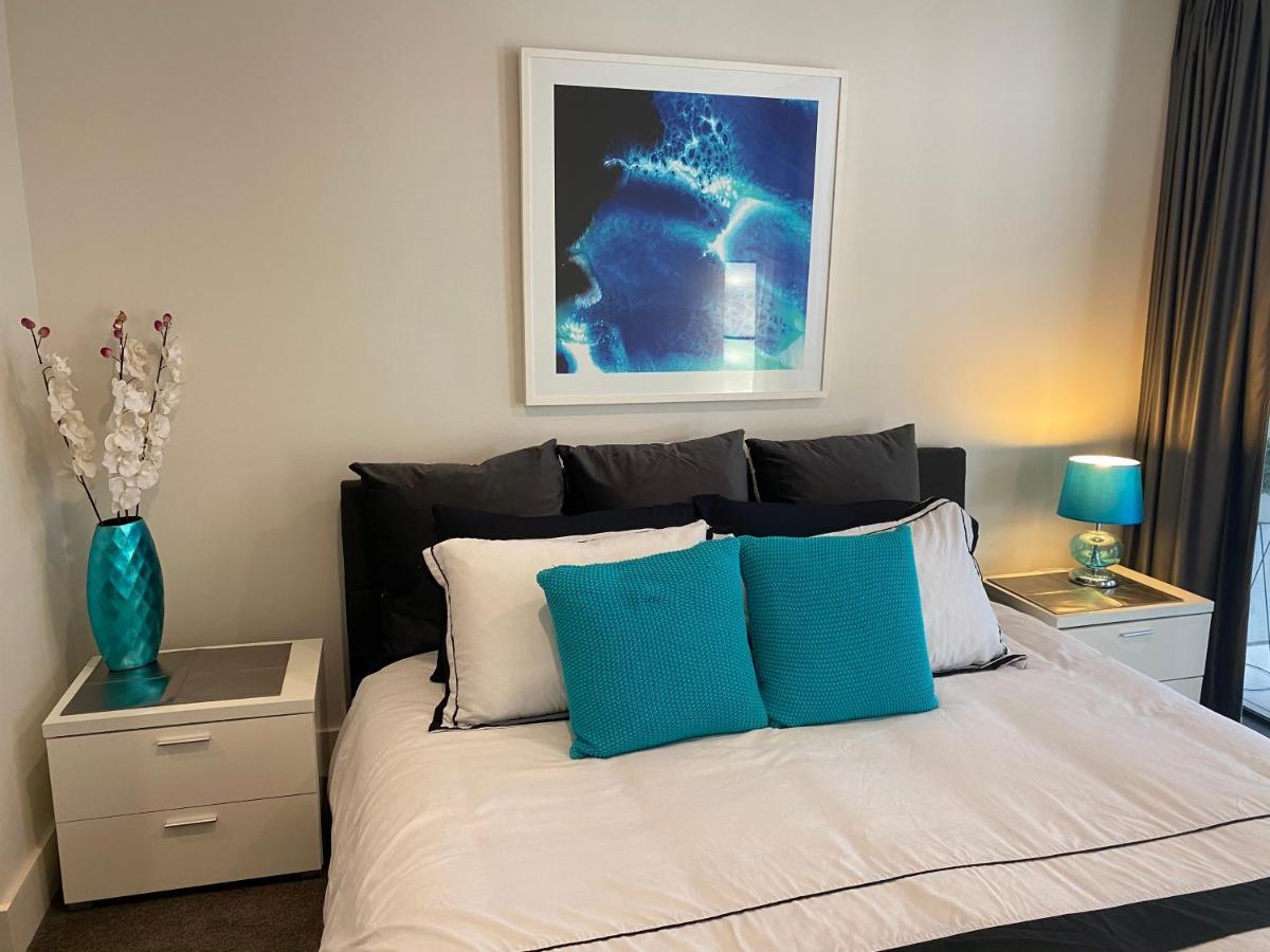 The Gallery Luxe 1 Bedroom Executive Apartment In The Heart Of Braddon Wine Secure Parking Wifi Canberra Exterior photo