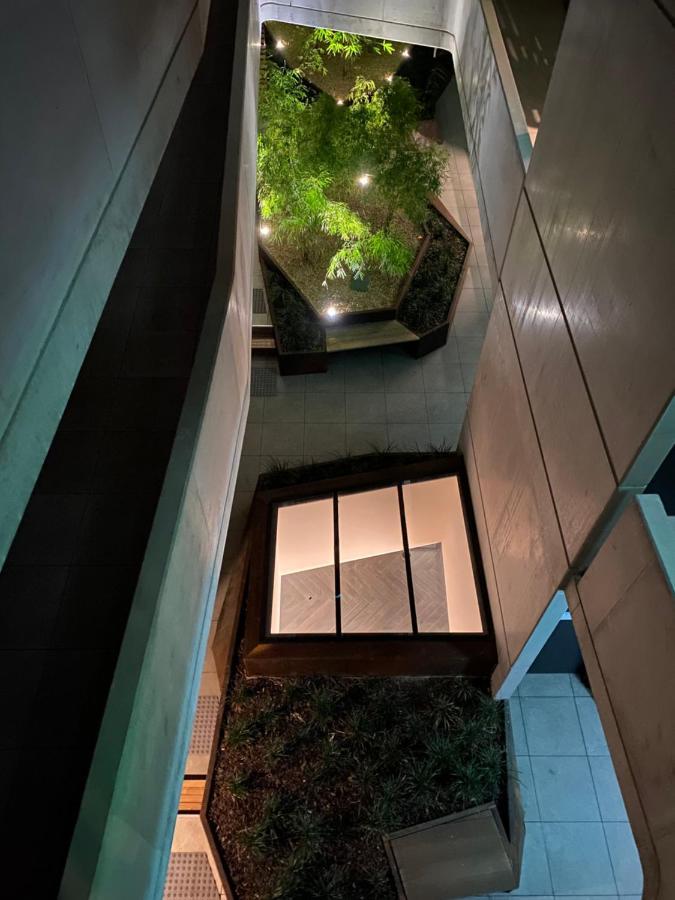 The Gallery Luxe 1 Bedroom Executive Apartment In The Heart Of Braddon Wine Secure Parking Wifi Canberra Exterior photo