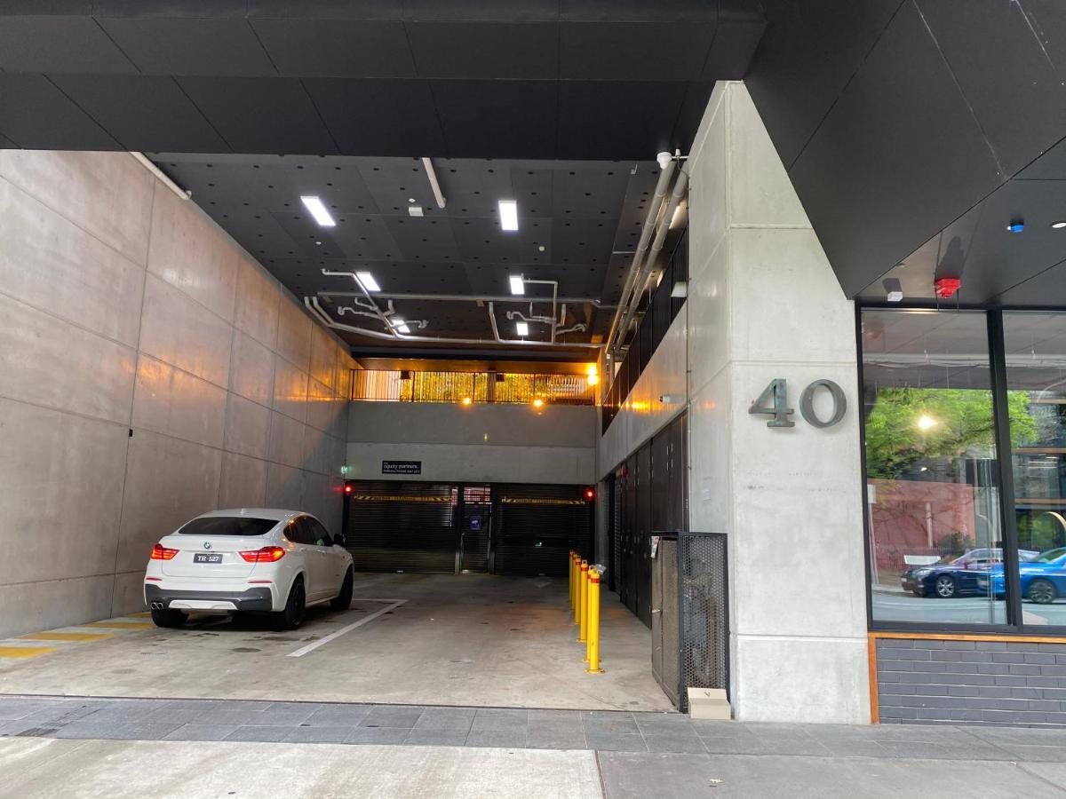 The Gallery Luxe 1 Bedroom Executive Apartment In The Heart Of Braddon Wine Secure Parking Wifi Canberra Exterior photo
