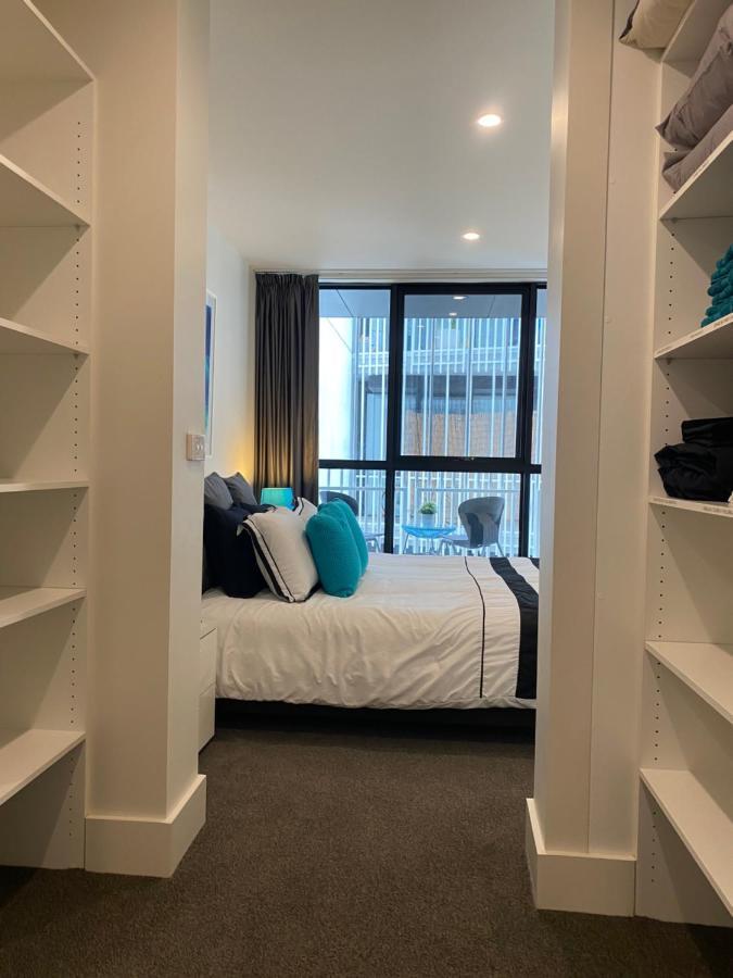 The Gallery Luxe 1 Bedroom Executive Apartment In The Heart Of Braddon Wine Secure Parking Wifi Canberra Exterior photo